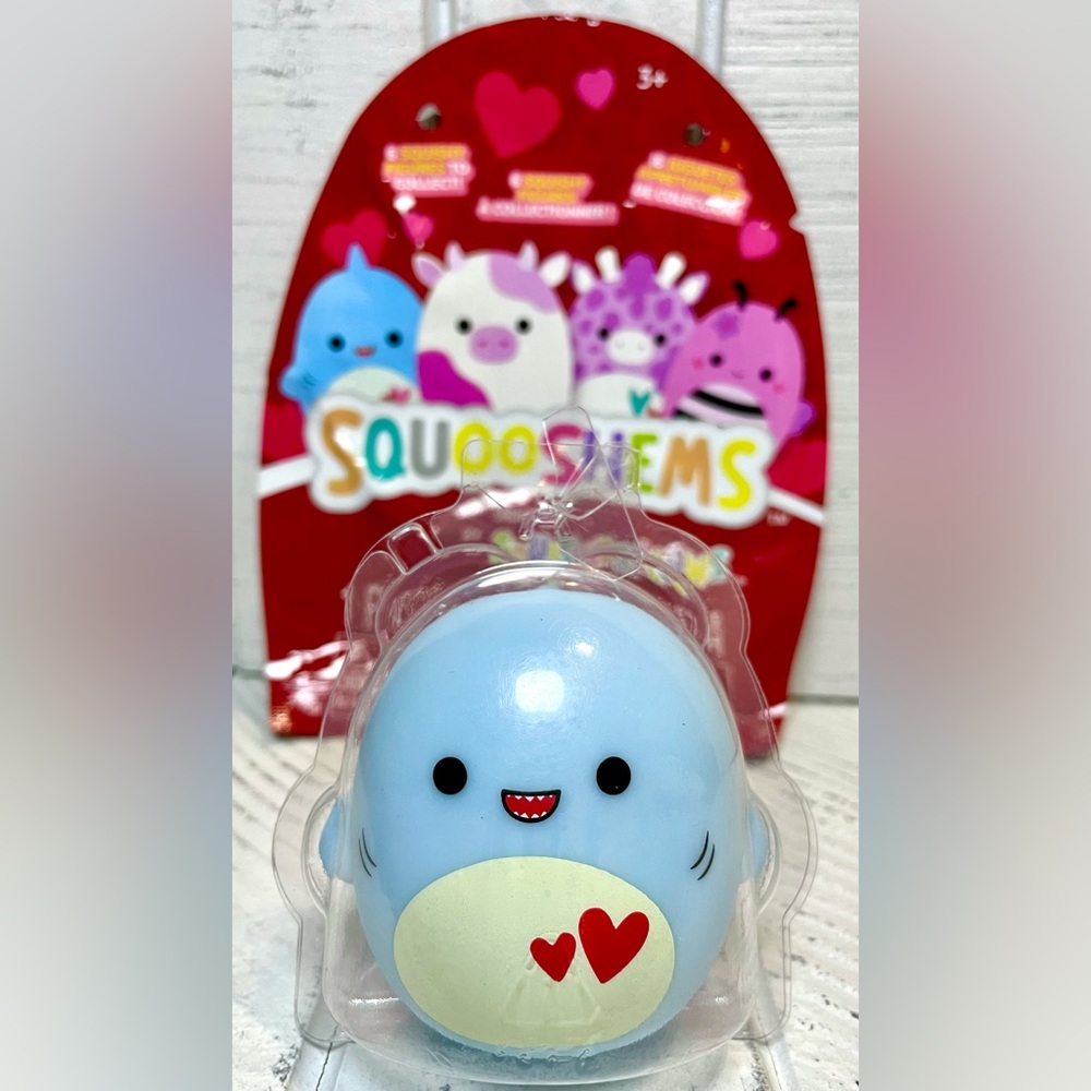 Squooshems By Squishmallows Valentine Squad Rey Shark SSQ-#8-2 Squishy Toy 2021